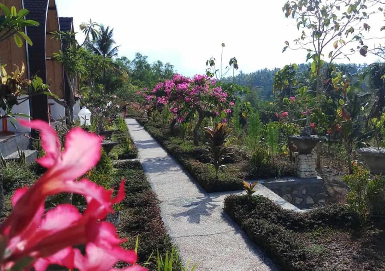 Sebrang Hills Bungalow Toyapakeh Luaran gambar